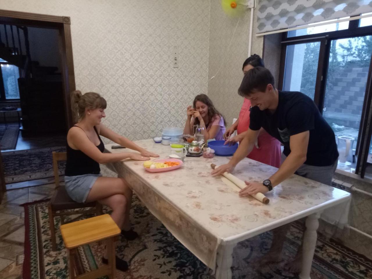 Kurak Homestay Bisjkek Eksteriør bilde
