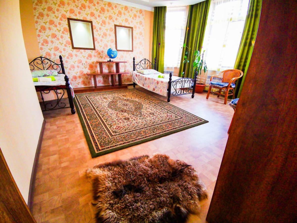 Kurak Homestay Bisjkek Eksteriør bilde